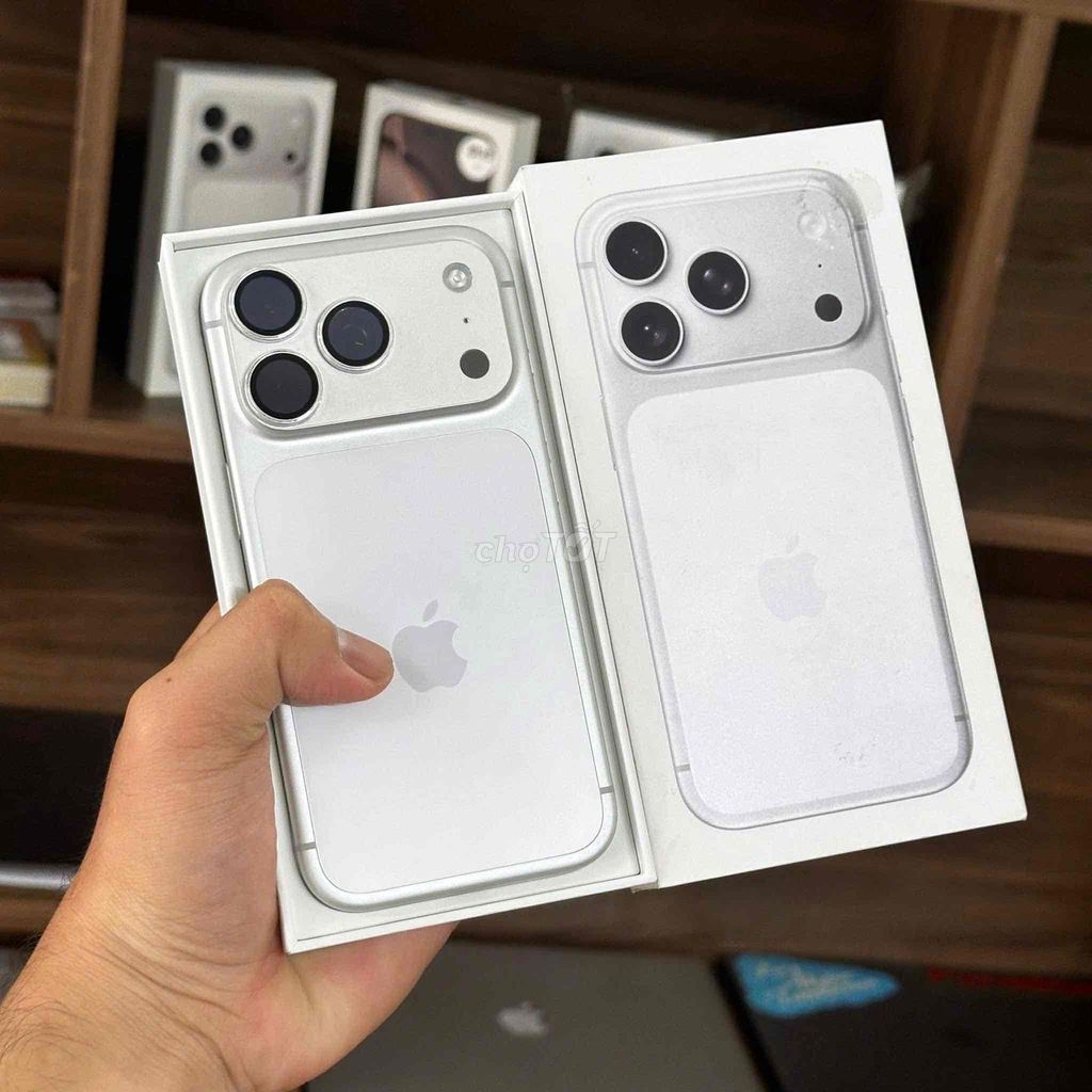 Apple iPhone 17 Pro 256GB Bạc 99%. Mua bán Điện thoại tại Thành phố Biên Hòa Đồng Nai được đăng bởi TRƯƠNG HUY HOÀNG hình 1