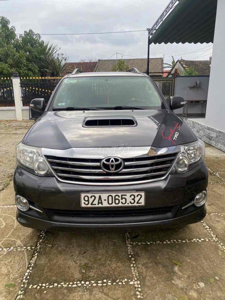 Toyota Fortuner 2016 2.5G 4x2 - 106000 km