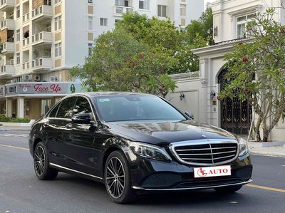Mercedes C200 Exclusive Model 2019 đen siu mới