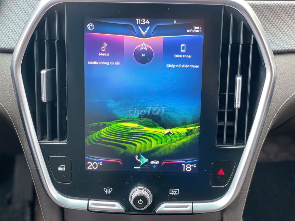 VinFast Lux SA2.0 Base 2022. Mua bán Ô tô tại Thành phố Thuận An Bình Dương được đăng bởi Thắng Trần Auto hình 8