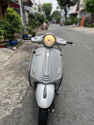 Piaggio Vespa Primavera iGet 216 Xám. Mua bán Xe máy tại Quận Tân Phú Tp Hồ Chí Minh được đăng bởi Nguyễn Anh Duy