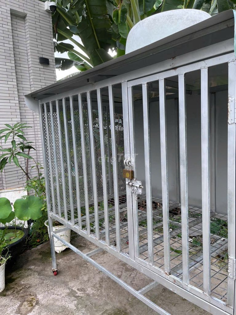 Chuồng chó kim loại Bạc mới. Mua bán Phụ kiện, Thức ăn, Dịch vụ tại Thành phố Bà Rịa Bà Rịa - Vũng Tàu được đăng bởi Trần Nguyễn Hà An hình 1
