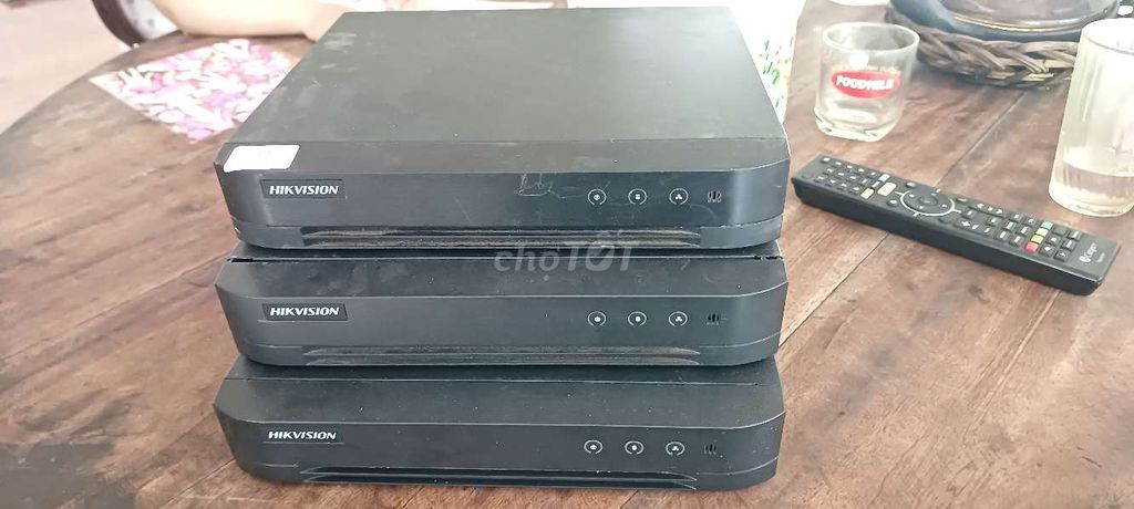 Đầu ghi Hikvision DS-7204HGHI-K1(S) Đen. Mua bán Máy ảnh, Máy quay tại Huyện Mỏ Cày Bắc Bến Tre được đăng bởi Thanh Lý Tháo Dỡ Văn Phòng Tận Nơi hình 1