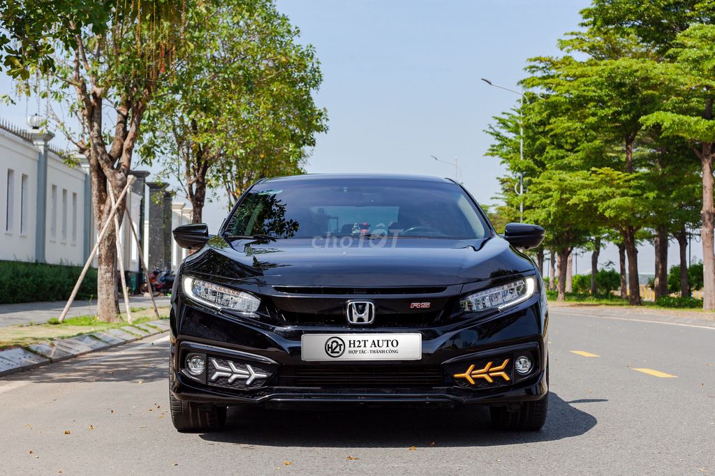 Honda Civic 2019 RS 50.000 km. Mua bán Ô tô tại Thành phố Thủ Đức Tp Hồ Chí Minh được đăng bởi H2T Auto hình 1