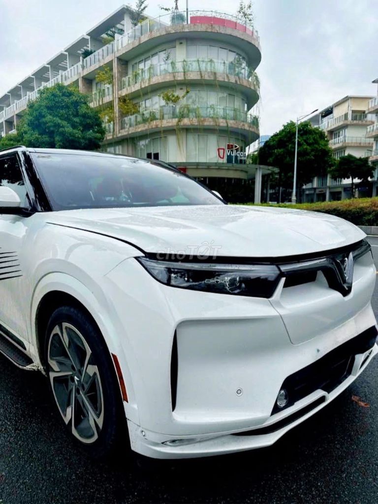 VinFast VF9 Plus 2025 6S trần kính. Mua bán Ô tô tại Huyện Hoài Đức Hà Nội được đăng bởi Duoc Nguyen hình 1