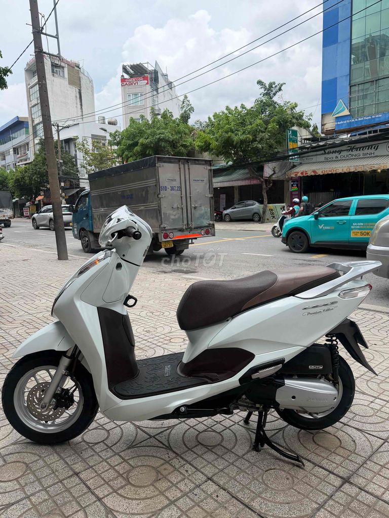 Honda LEAD 125, 2 клапана, лимитированная серия 2020 г., светодиоды