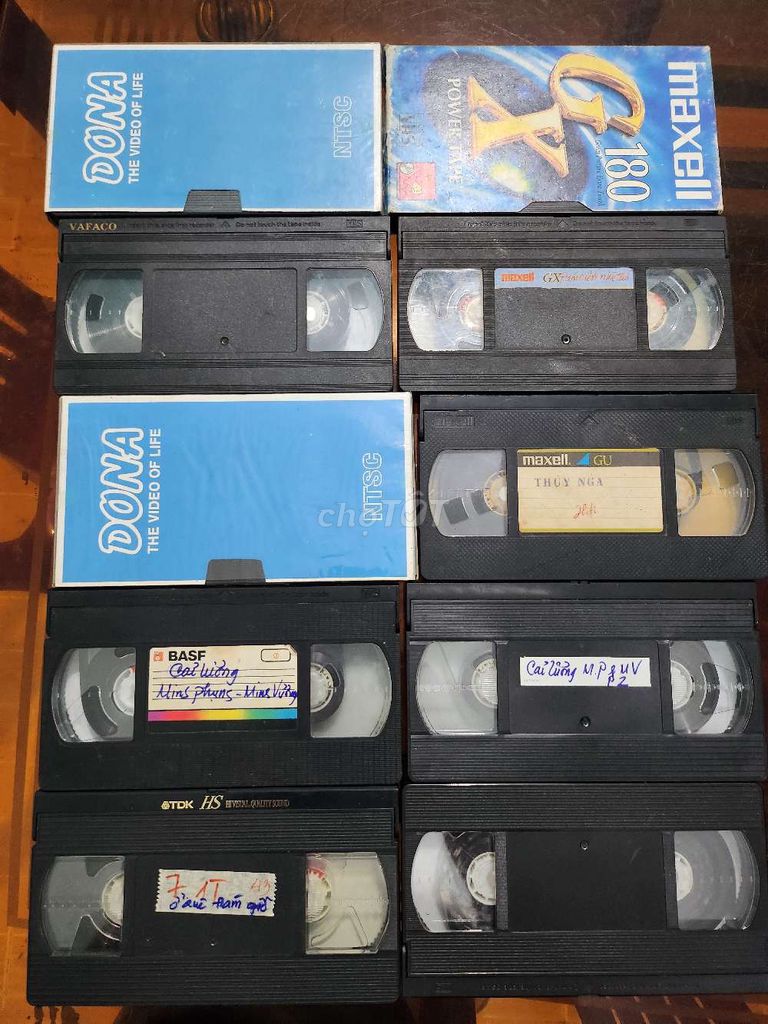 10 băng VHS để trang trí