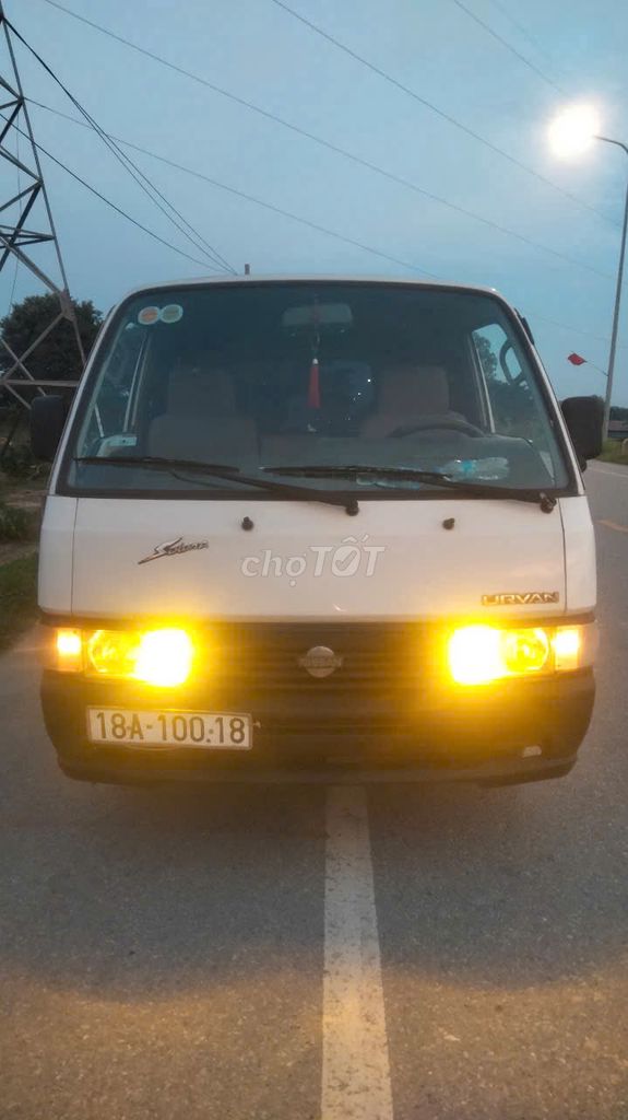 Nissan Urvan 3 chỗ - 900kg. Mua bán Ô tô tại Quận Hà Đông Hà Nội được đăng bởi Đạt hình 2
