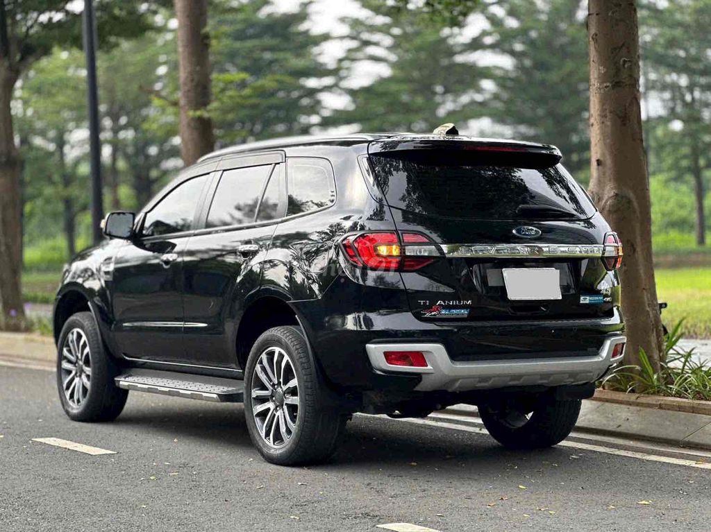 Ford Everest 2022 - 65000 km. Mua bán Ô tô tại Quận 7 Tp Hồ Chí Minh được đăng bởi Tài  hình 4