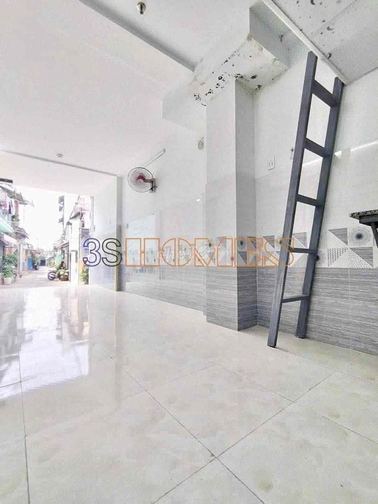 Kiot cho thuê - gác nhỏ để đồ - ảnh 5