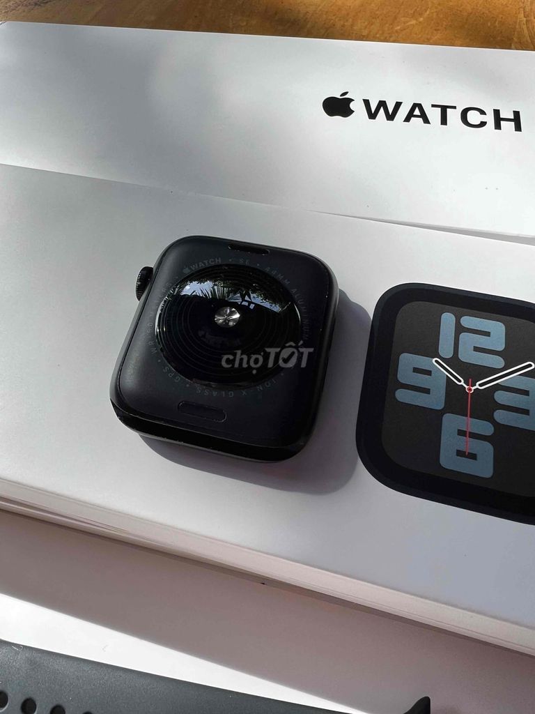 Apple Watch SE 2022 44mm. Mua bán Thiết bị đeo thông minh tại Thành phố Vũng Tàu Bà Rịa - Vũng Tàu được đăng bởi Phan Văn Duy hình 3
