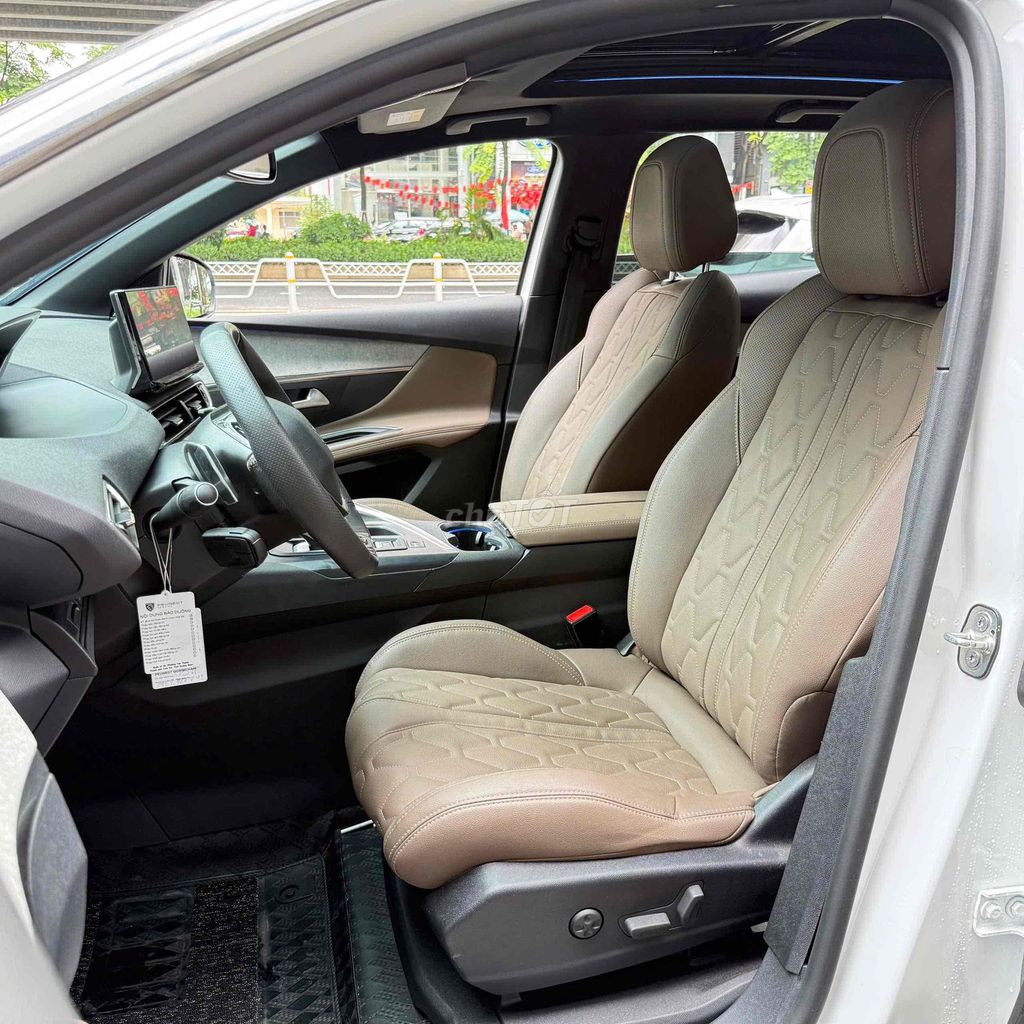 CẦN BÁN PEUGEOT 3008 GT-Nine SX 4/2025 SIÊU LƯỚT. Mua bán Ô tô tại Quận Bắc Từ Liêm Hà Nội được đăng bởi Mr PHÁT THÁI HÀ AUTO hình 9