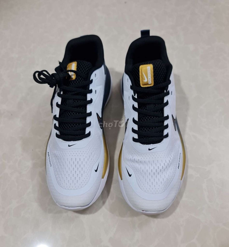 Giấy Nike size 41 và 43 sale mạnh