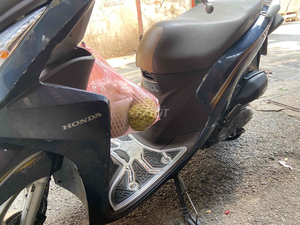 xe vision chính chủ biển 29D mầu xanh đá. Mua bán Xe máy tại Quận Hà Đông Hà Nội được đăng bởi Nguyen Nam  hình 6