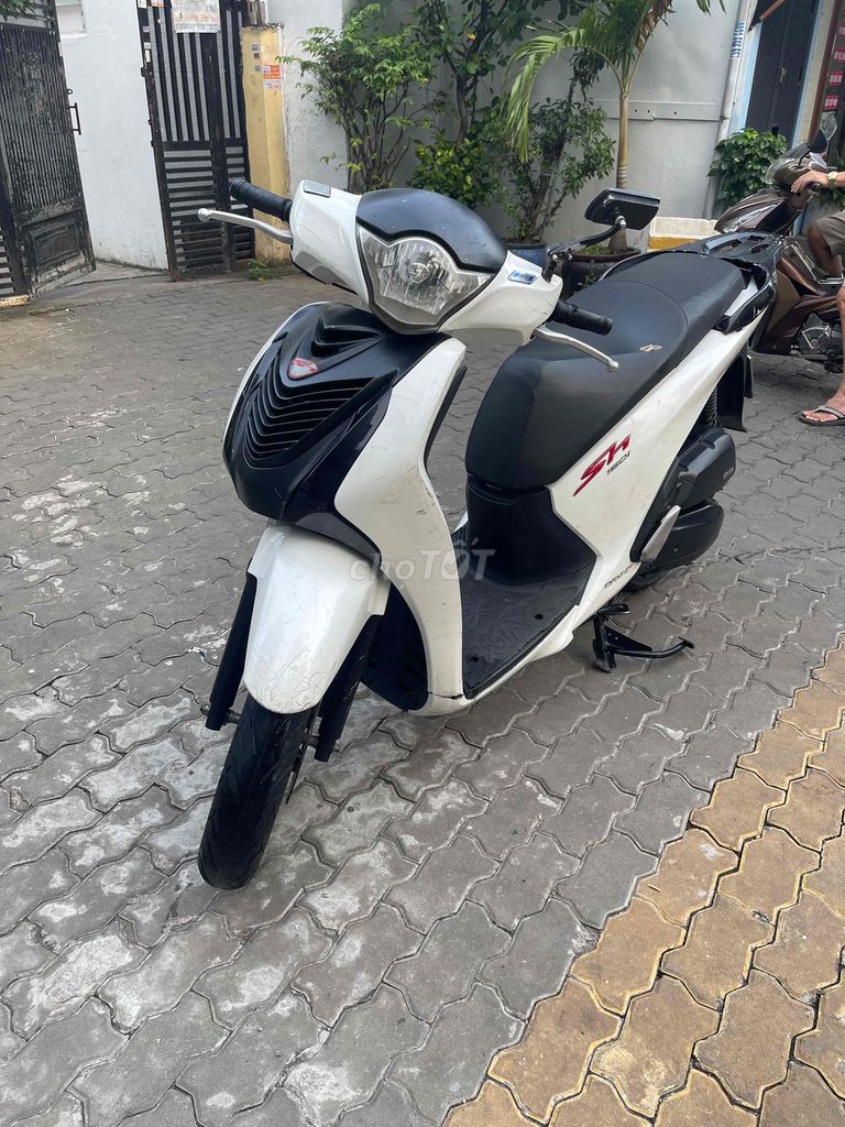 Xe chính chủ Honda SH Việt 150 Trắng - 62A-24.524. Mua bán Xe máy tại Quận 7 Tp Hồ Chí Minh được đăng bởi Nhựt Tài Nguyễn hình 1