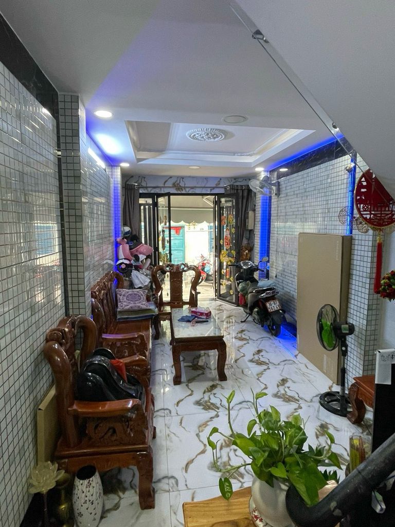 Cho thuê nhà đẹp, full nội thất hẻm 502 Huỳnh Tấn Phát, Bình Thuận