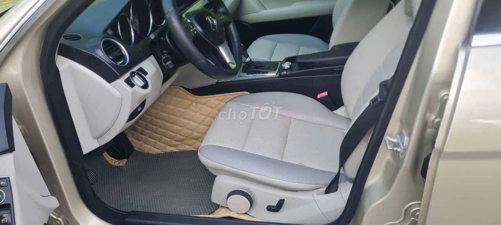 Mercedes Benz C Class 2012 C200 -. Mua bán Ô tô tại Quận Hà Đông Hà Nội được đăng bởi Mr Cường hình 8