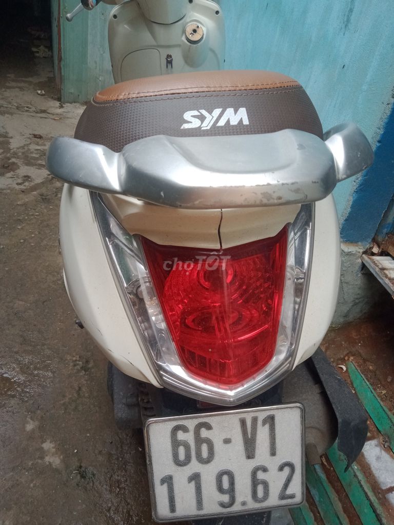 Xe Attila Elizabeth Fi. Mua bán Xe máy tại Thành phố Long Xuyên An Giang được đăng bởi My Giang hình 1