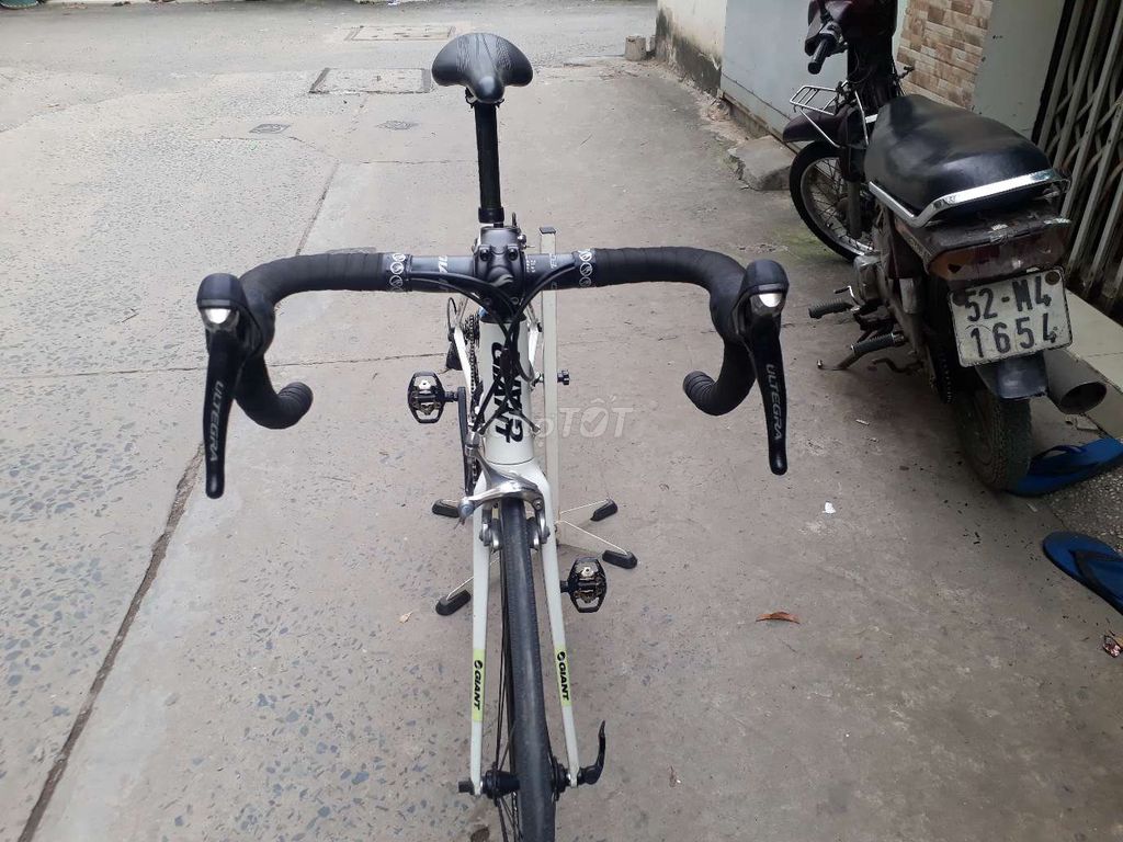 Xe GIANT PUỘC CARBON .SHIMANO ULTEGRA. Mua bán Xe đạp tại Quận 12 Tp Hồ Chí Minh được đăng bởi ngoc van nguyenn hình 4