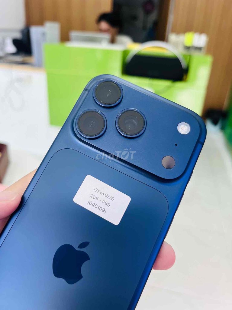Apple iPhone 17 Pro 256GB Xanh dương. Mua bán Điện thoại tại Quận Ngô Quyền Hải Phòng được đăng bởi TRAN SONG HA hình 1