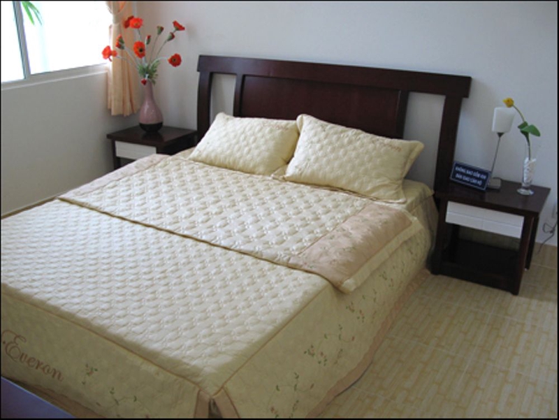 SAMPLE_HOUSE