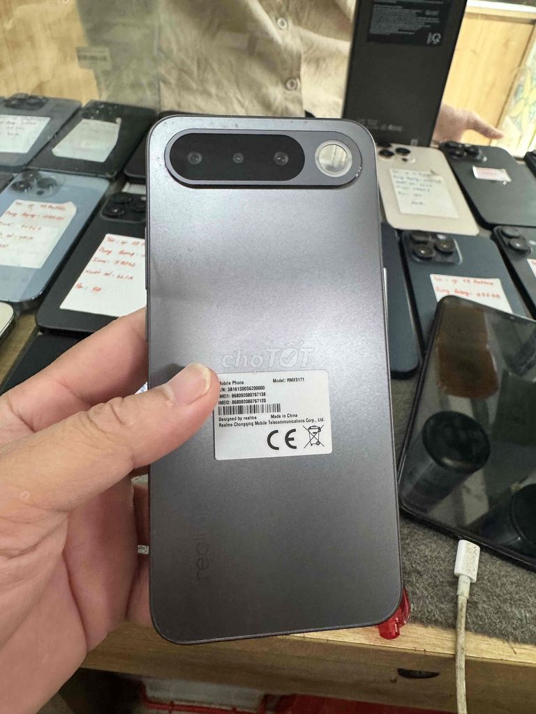 Realme 16 5G 8/256 còn bh 5/2027. Mua bán Điện thoại tại Quận Đống Đa Hà Nội được đăng bởi Lê Khuyến hình 1