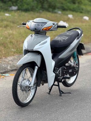 Wave 2024 biển 43 máy móc rin ngon chạy nhẹ tơn gi. Mua bán Xe máy tại Quận Liên Chiểu Đà Nẵng được đăng bởi Nhật Tình