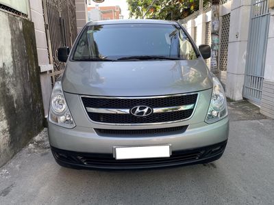 Hyundai Starex 2013 van