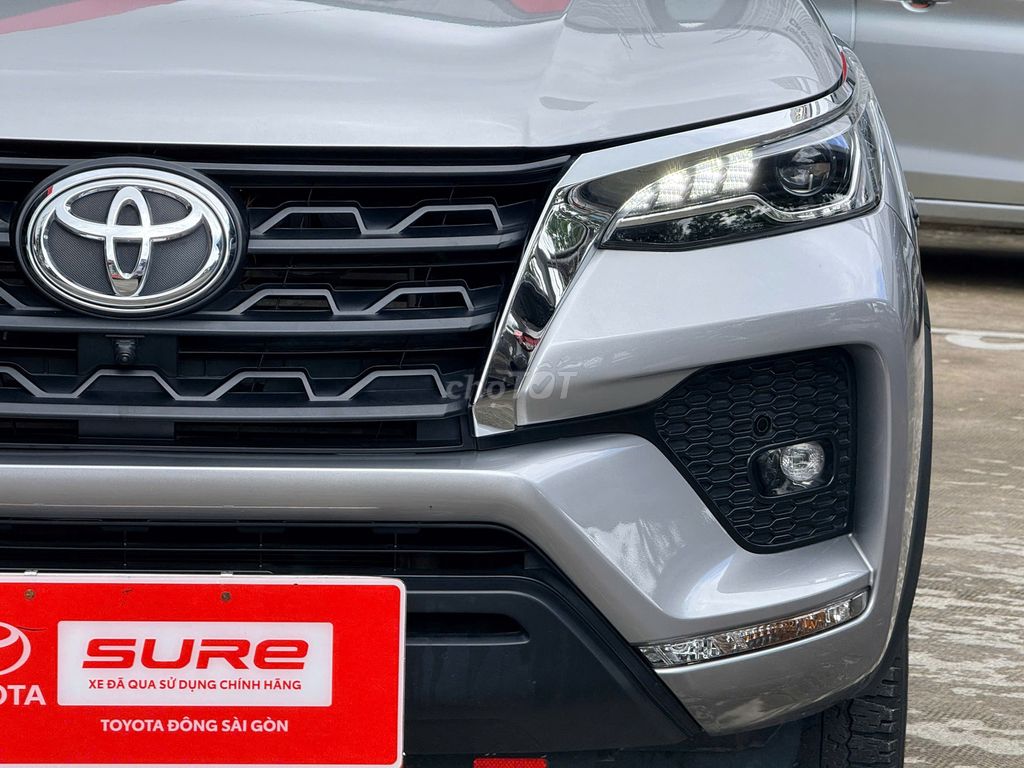 Toyota Fortuner 2.4G AT 2024 Bạc 63.739 km