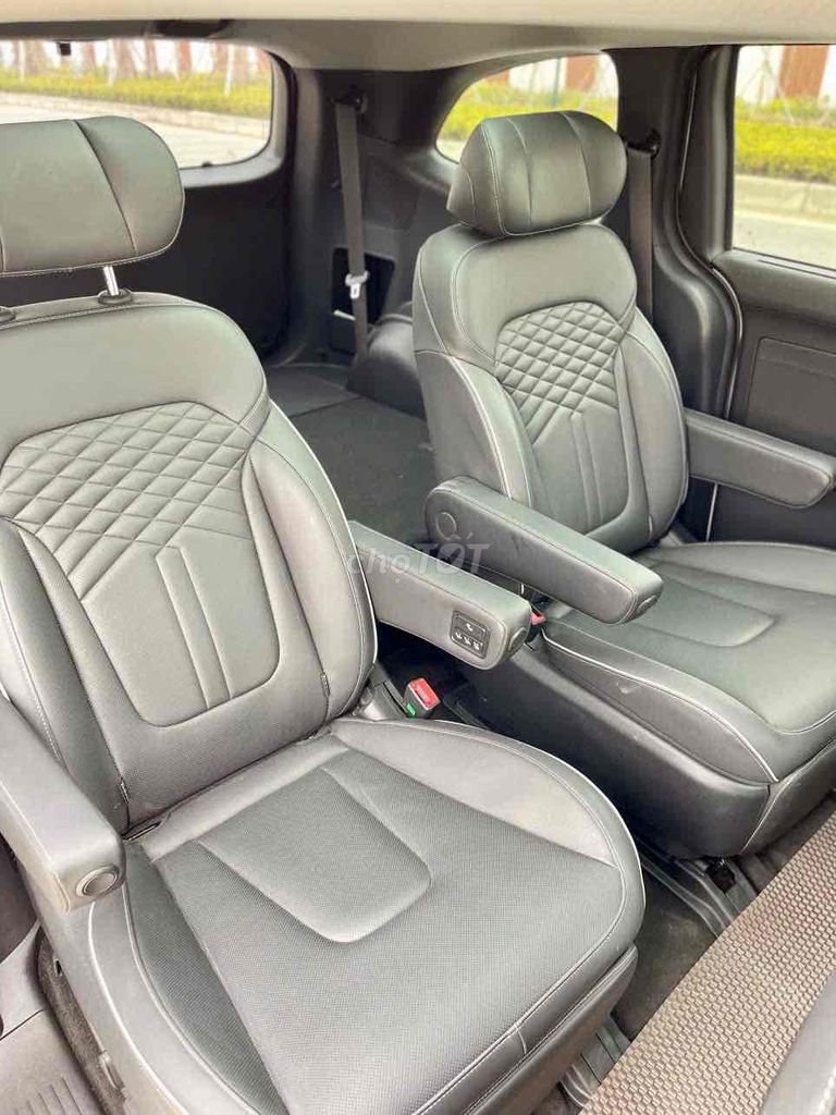 Hyundai Custin 2.0 Cao cấp sản xuất 2024. Mua bán Ô tô tại Quận Hà Đông Hà Nội được đăng bởi A Huan  hình 12