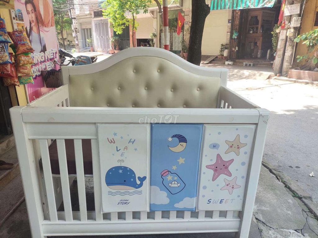 Cũi em bé Gỗ thông Trắng 70x130 cm. Mua bán Mẹ và bé tại Quận Hoàng Mai Hà Nội được đăng bởi Dũng Nguyễn Việt hình 1