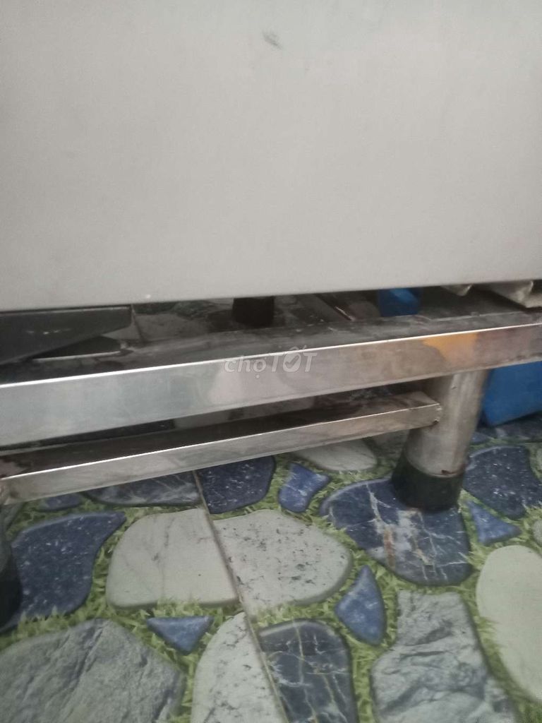 tủ lạnh mini Sanyo 90l xài tôt 600k