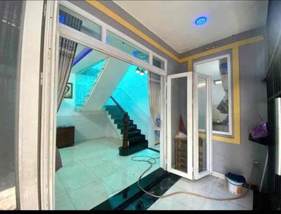 NHÀ GẦN HOÀNG DIỆU 2 - ĐƯỜNG SỐ 7 LINH TRUNG - 1 TRỆT 1 LẦU 3PN