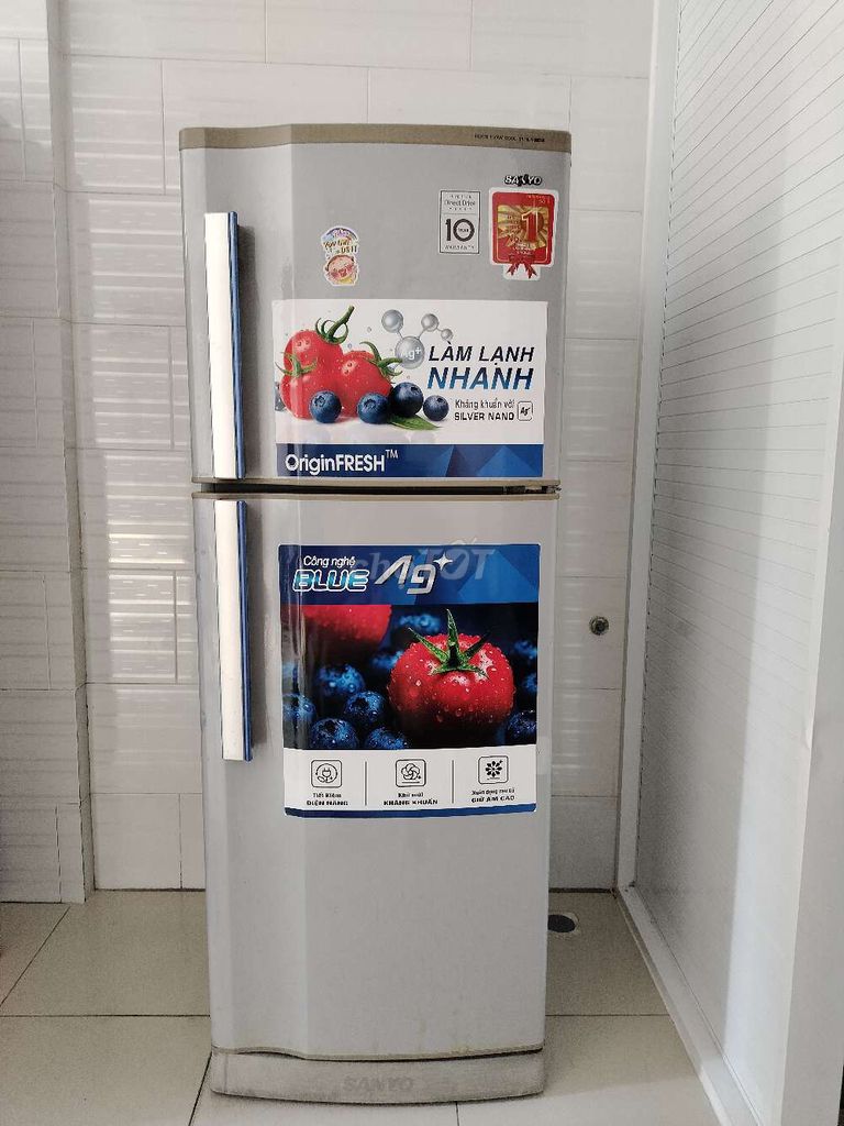 Tủ lạnh Sanyo 185 lít. Mua bán Tủ lạnh tại Thành phố Thủ Đức Tp Hồ Chí Minh được đăng bởi Long hình 1