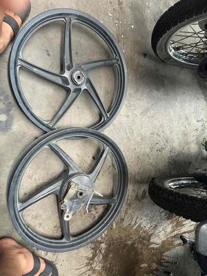 mân ws - fu zin hãng đời đầu. Mua bán Phụ tùng xe tại Huyện Cư M'gar Đắk Lắk được đăng bởi Trúc