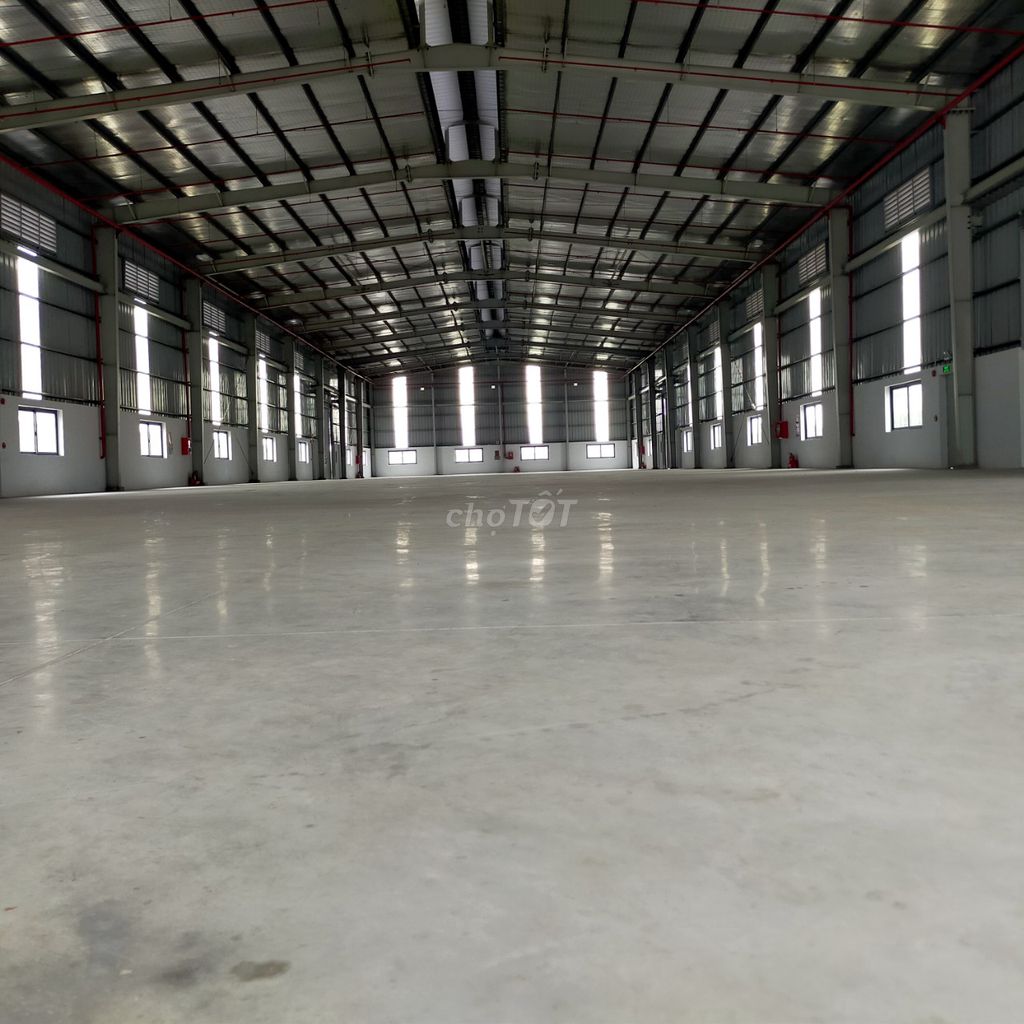 Cho thuê kho nhà xưởng KCN Đức Hòa, Long An đất : 3.000m2 , XD:2.000m2