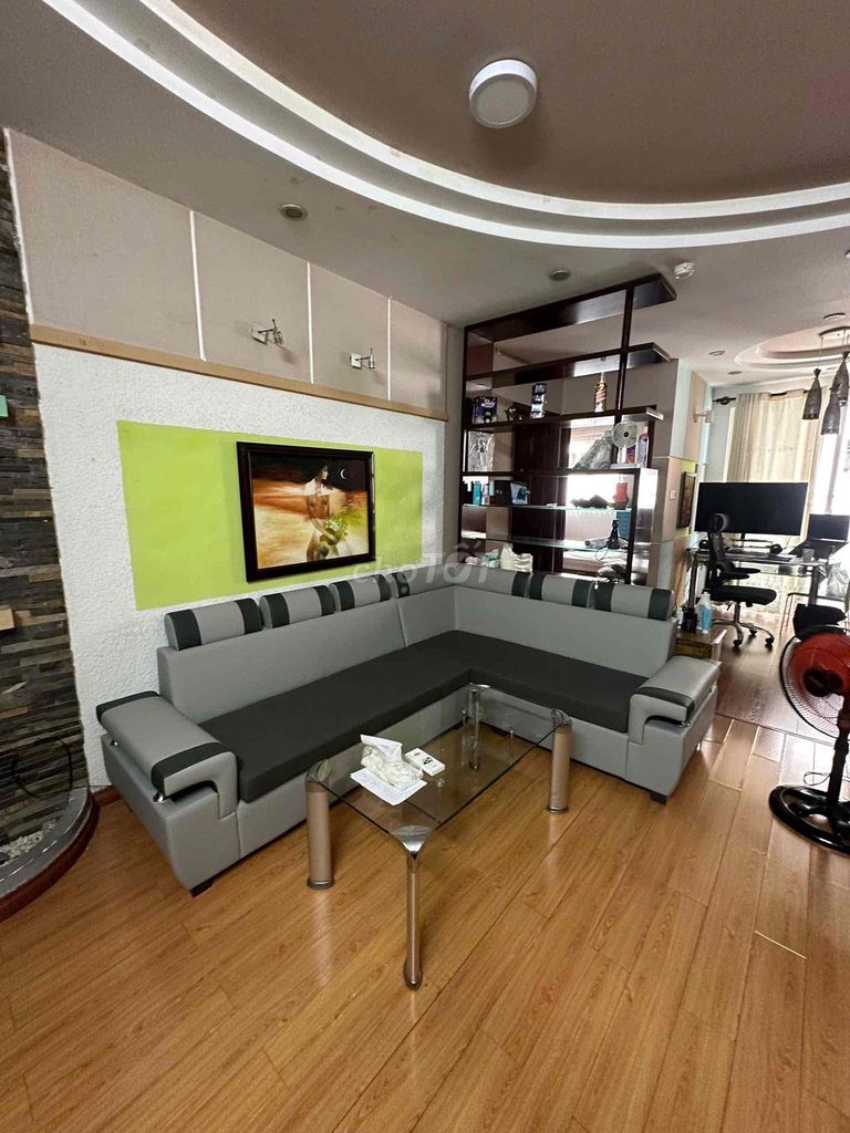 Аренда · 2 комн. · 75 м² · Quận 1, ул. Bến Chương Dương