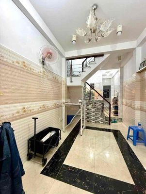 ✅ Nhà đẹp 4 Tầng đường Nguyễn Trãi Quận 5 - 3PN 3WC Hh 1% 🌹