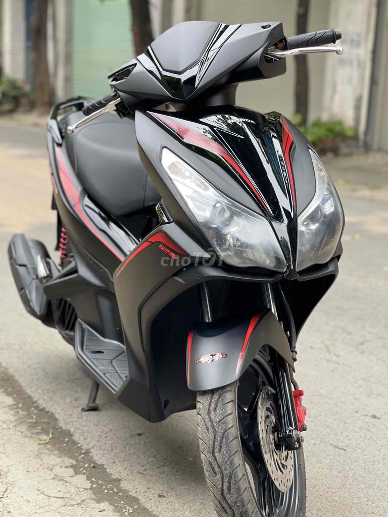 Honda Airblade 125cc đăng ký 2018. Mua bán Xe máy tại Quận Bắc Từ Liêm Hà Nội được đăng bởi Cẩm Hương hình 4