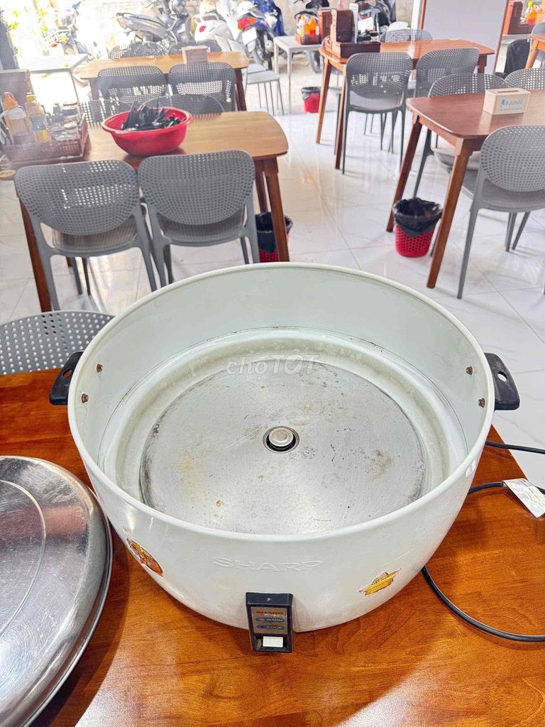 Nồi cơm Sharp 10l nắp rời thanh lý 1tr9. Mua bán Bếp, lò, đồ điện nhà bếp tại Quận Cái Răng Cần Thơ được đăng bởi võ hoàng mến hình 3