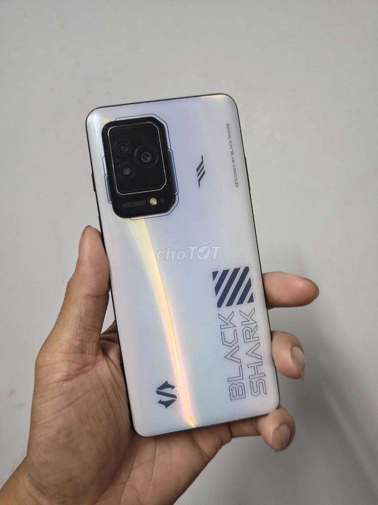 Black Shark 5 Trắng 8GB. Mua bán Điện thoại tại Quận Cái Răng Cần Thơ được đăng bởi Jun hình 1