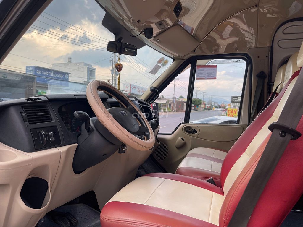 Ford Transit 2017 16 Chỗ 2.4 Diesel. Mua bán Ô tô tại Huyện Tân Phú Đồng Nai được đăng bởi Salon AUTO THÀNH TRUNG Đồng Nai hình 9