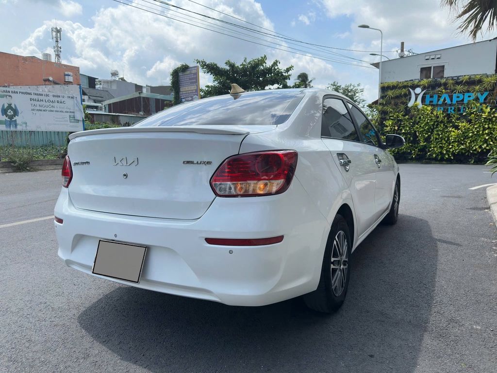 Kia Soluto MT Deluxe 2022 màu trắng