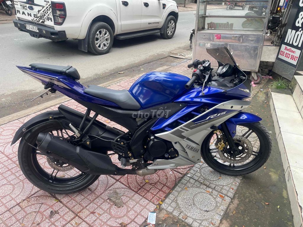 Yamaha R15V2 2015 máy zin biển số 86. Mua bán Xe máy tại Huyện Bình Chánh Tp Hồ Chí Minh được đăng bởi Phong Vũ hình 1