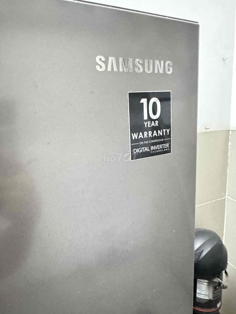tủ còn mới ít sử dụng