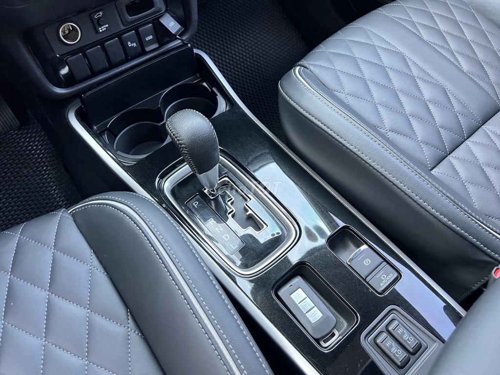 Outlander 2.0 Premium 2022 cực chất 3 vạn km 7xxTr. Mua bán Ô tô tại Quận Cầu Giấy Hà Nội được đăng bởi Xe Cũ Dương Đô hình 13