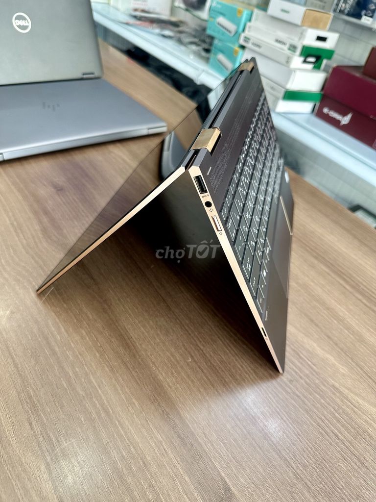 HP Spectre 13 X360 i5 8th Hiếm Đẹp. Mua bán Laptop tại Quận Gò Vấp Tp Hồ Chí Minh được đăng bởi Huy hình 1