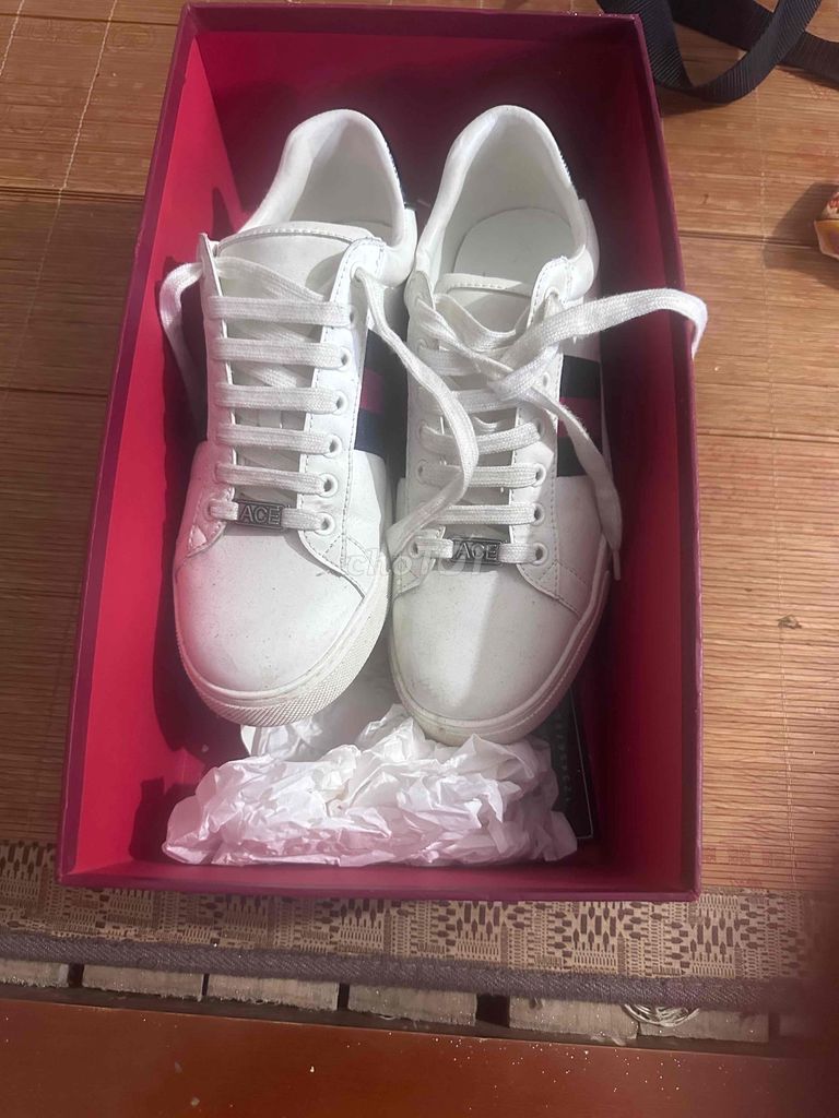 Giày thể thao Nam Trắng size 41. Mua bán Giày dép tại Huyện Nam Trực Nam Định được đăng bởi Đỗ Đoàn hình 1