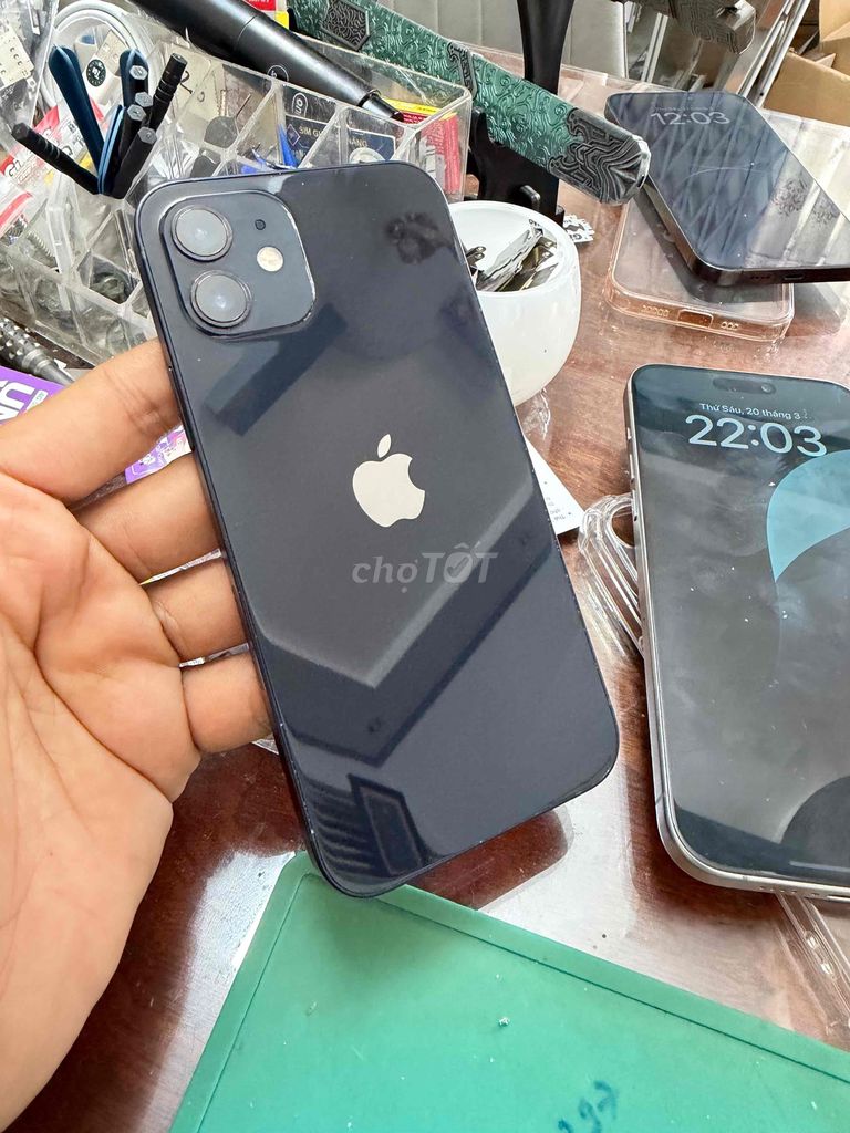 12 128GB Đen Qte Mỹ đẹp zin ốc 100% pin 83%. Mua bán Điện thoại tại Quận Bình Thuỷ Cần Thơ được đăng bởi Truong hình 1