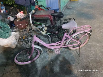 Xe đạp nữ màu Hồng. Mua bán Xe đạp tại Quận 3 Tp Hồ Chí Minh được đăng bởi công chúa bông bóng